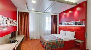 Гостиница Red Stars Hotel Санкт-Петербург Улучшенный двухместный номер с 1 кроватью или 2 отдельными кроватями-6
